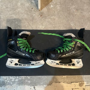 Youth Bauer Supreme 160 Hockey Skates size Y13