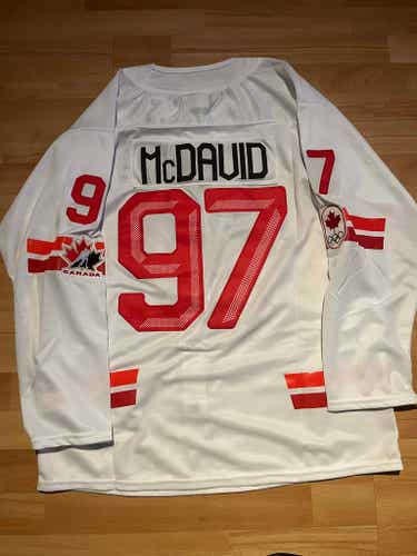Connor McDavid Team Canada Olympic Hockey Men's Jersey Stitched Size XL