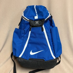 Nike Elite Quad zip basketball back pack (Used)