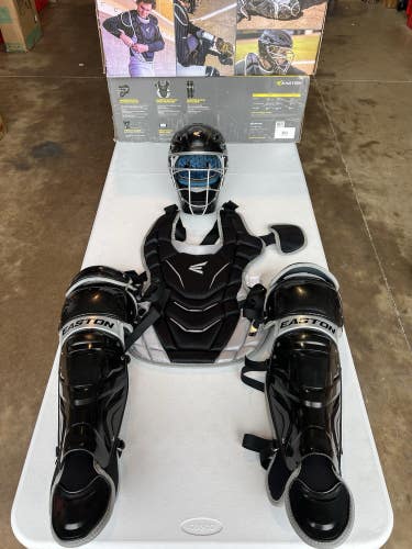 Easton Elite 3 Youth / Intermediate Ages 12 - 15 Catcher's Set READ