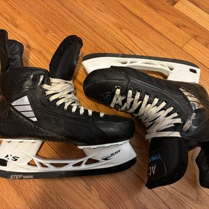 True Pro Custom Hockey Skates Regular Width Pro Stock 10.5 (Used)