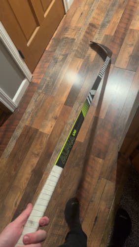 Senior Warrior Alpha LX2 Right Handed Hockey Stick W28 85 Flex Pro Stock pro stock