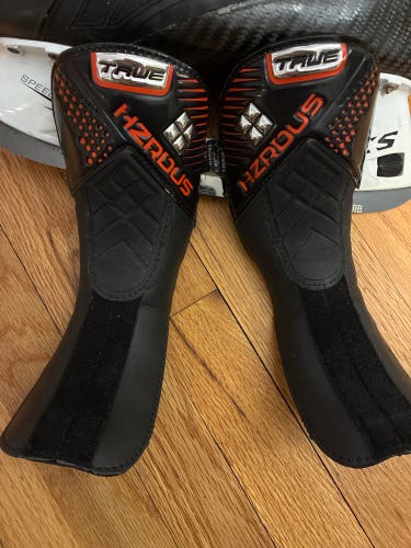 True Hzrdous Skates tongues