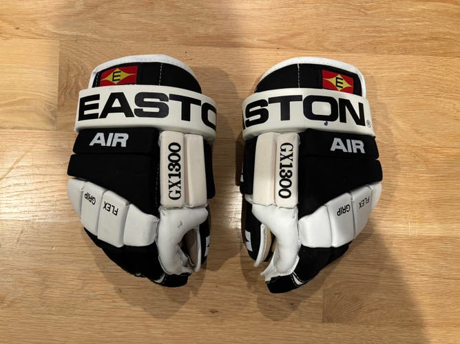 BRAND NEW Easton Air GX1300 Gloves 13.5”