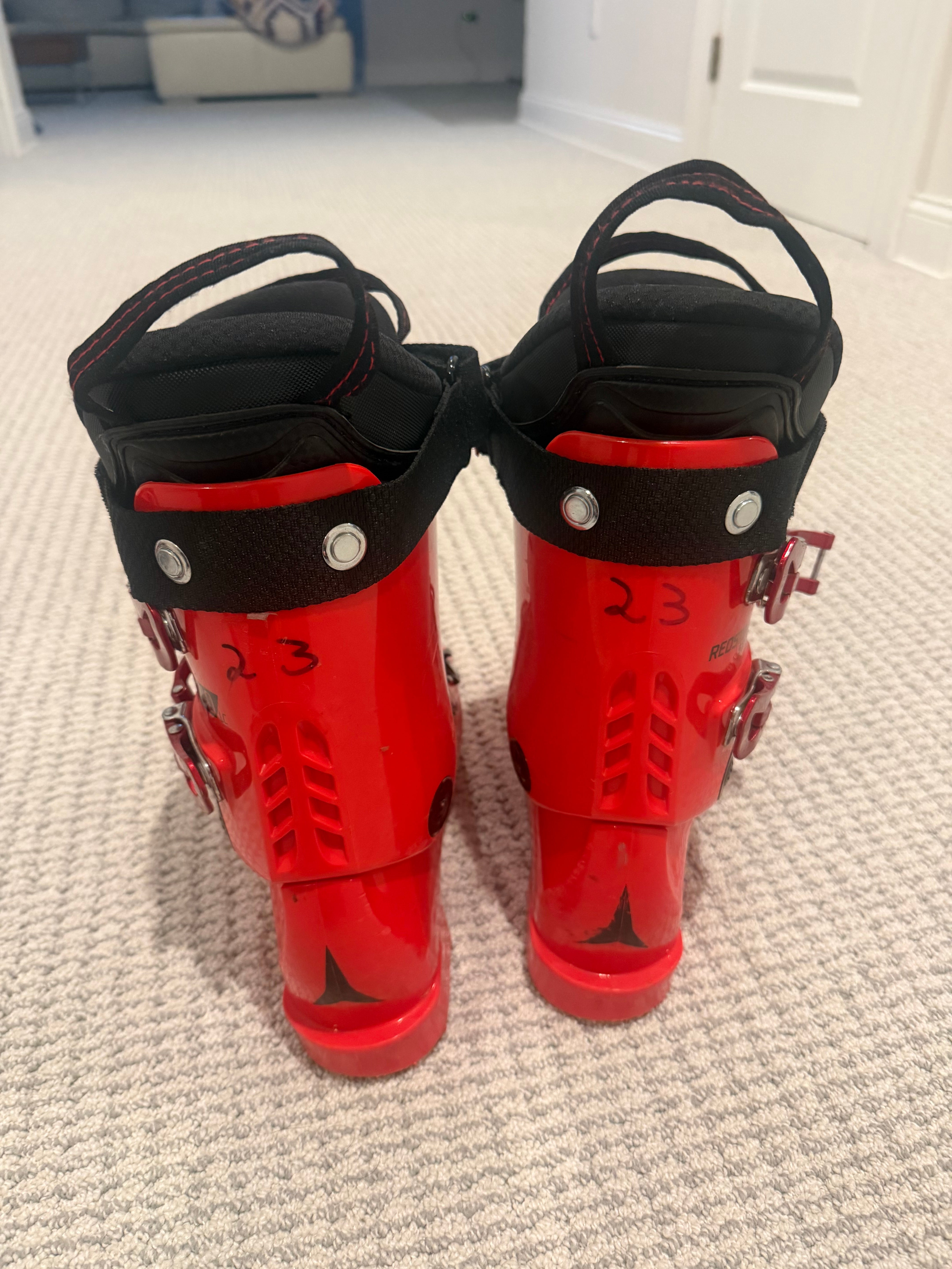 Mondo 23 & 23.5 Kid's Atomic Racing Redster STI 70 LC Ski Boots