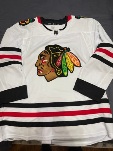 Chicago Blackhawks Mens Adidas AeroReady Authentic NHL Jersey