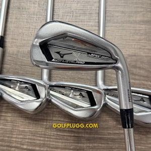 +1/2 Mizuno JPX 921 Hot Metal Pro Iron Set 5-GW / Dynamic Gold, X Stiff (190)