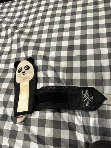 Black and white Senior Sliding Mitt (Used)