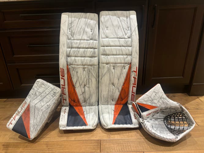 Pro Stock 35+2 True Catalyst PX3 Pro Goalie Pads & Gloves Set