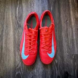 Pink Men's Size M 10.5 (W 11.5) Nike Turf Cleats Cleats (Used)