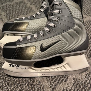2005 Nike Flexlite 9 Hockey Skates Regular Width 8 (Used)