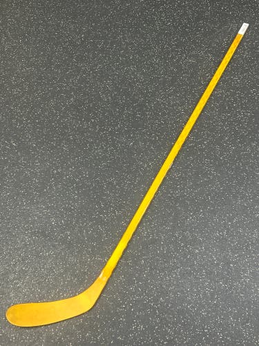 Intermediate Right Handed P28 65 Flex Pro Stock (New) Goldout Stick Item#CCR68