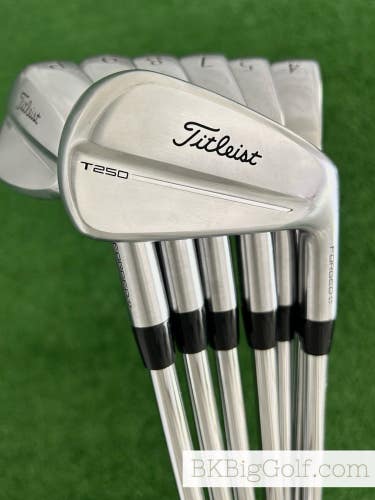 Titleist T250 25 Forged Iron Set 4-P / True Temper AMT Black Stiff