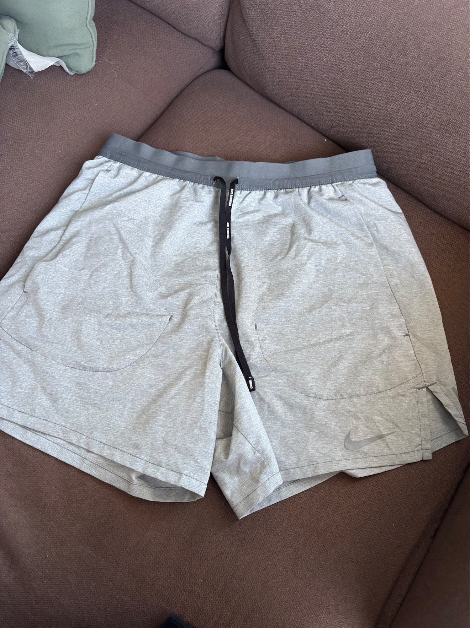 nike men's loose fit shorts