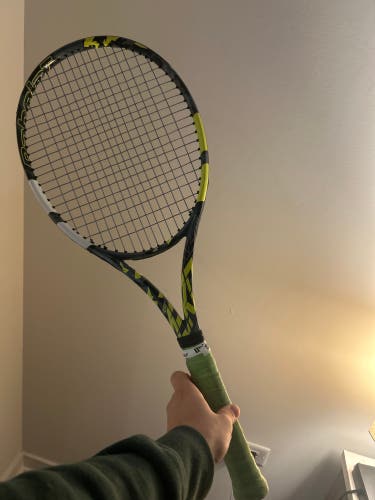 Adult Babolat Pure Aero Tennis Racquet (Used)