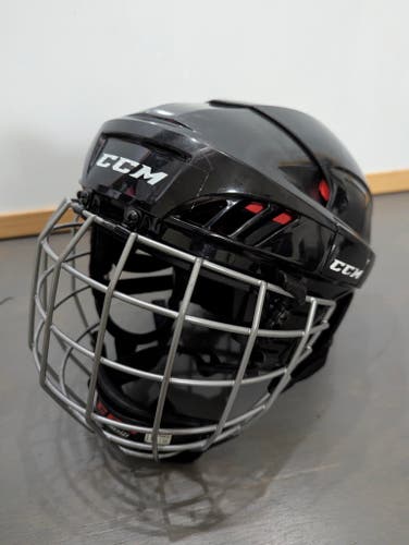 Medium CCM FM50 Helmet (Used)