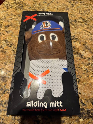 Absolutely ridiculous Wool E Bull sliding mitt