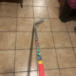 Intermediate Sher-Wood PMP 7500 Right Handed Hockey Stick P28 66 Flex (Used)