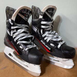 2022 Bauer Vapor X3 Hockey Skates Regular Width 8 (Used)