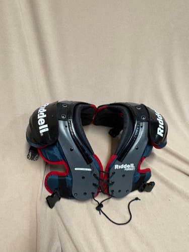 Large Adult Riddell Pursuit Shoulder Pads (Used)