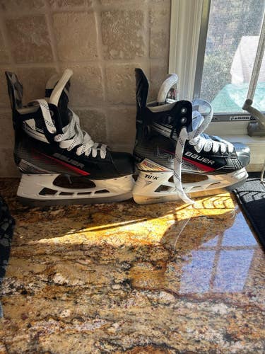 Bauer Vapor XLTX Pro Hockey Skates Regular Width 8.5 (Used)
