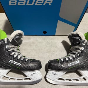 Bauer XLS Hockey Skates Regular Width Size 1 (Used)