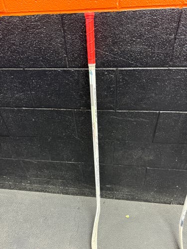 Youth CCM XF Ghost Right Handed Hockey Stick P28 20 Flex (Used)
