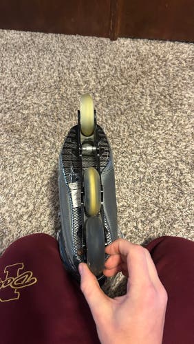 Mission Axiom T7 Hockey Skates Wide Width 11.5 (Used)