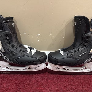 True Pro Custom Hockey Skates Pro Stock Size 6.5 (New) Item#PSW65