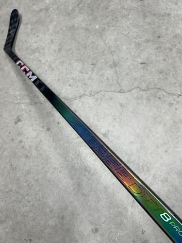 Right Hand 90 Flex P28 Senior CCM Jetspeed FT8 Hockey Stick Pro Stock (New) NHL