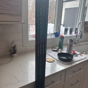 Intermediate Bauer Twitch Left Hand Hockey Stick P92 55 Flex (New)