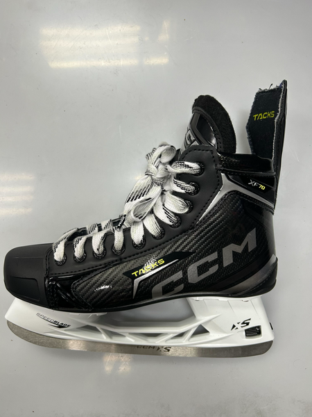 CCM Tacks XF 70 Hockey Skates Size 6.5 **NEW**