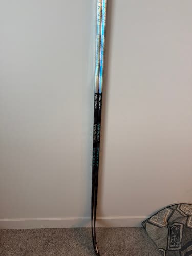 Senior Bauer Nexus Tracer Right Handed Hockey Stick P28 77 Flex (New)