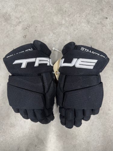 14” True Catalyst 9X Pro What’s Dallas Stars Gloves Pro Stock (New) NHL