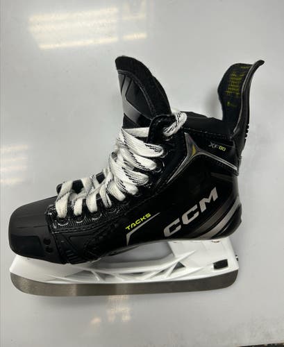 CCM Tacks XF 80 Hockey Skates Size 6 **New**