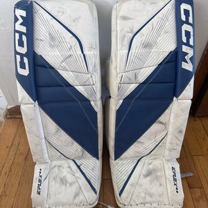 Blue 30" Intermediate CCM EFlex 6.9 Goalie Leg Pads (Used)