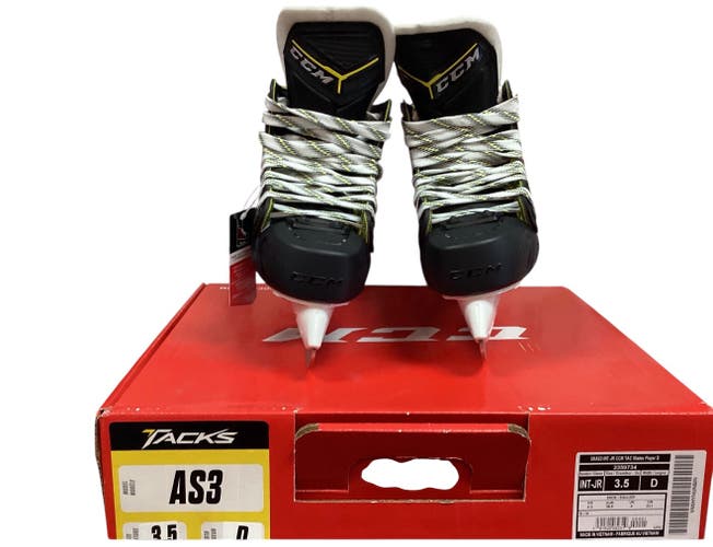 New CCM As3 Hockey Skates Regular Width Size 3.5