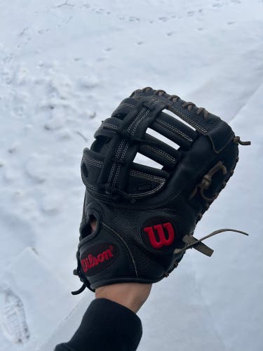 Wilson A2000 RH First Base Baseball Glove 12.25" (Used)