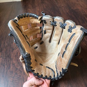 Louisville Slugger Pro Flare RH Infield Baseball Glove 11.5" (Used)