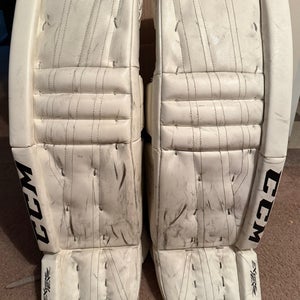 30" CCM Extreme Flex 760 Goalie Leg Pads (Used)