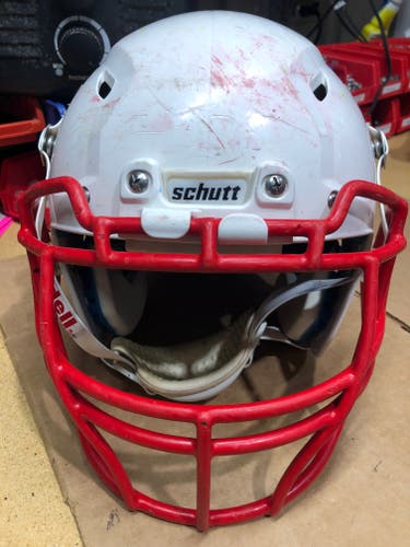 USED SCHUTT VENGEANCE PRO - LARGE - FLAT BLACK