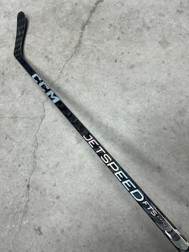 80 Flex P28 Senior CCM JetSpeed FT5 Pro Right Hand Hockey Stick Pro Stock NHL (New)