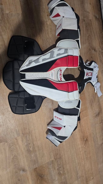 Small CCM Extreme Flex Shield 5.9 Goalie Chest Protector (Used)