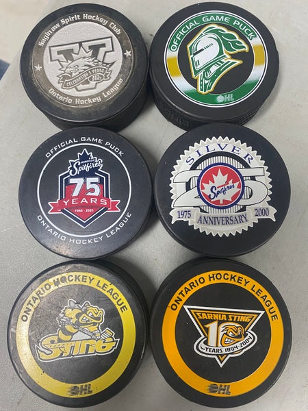 Custom listing - OHL pucks