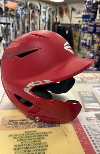 JR Easton Pro X baseball with jaw guard (Used) Small Red Batting Helmet Junior