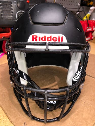 USED RIDDELL FLEX ADULT HELMET - MEDIUM - FLAT BLACK