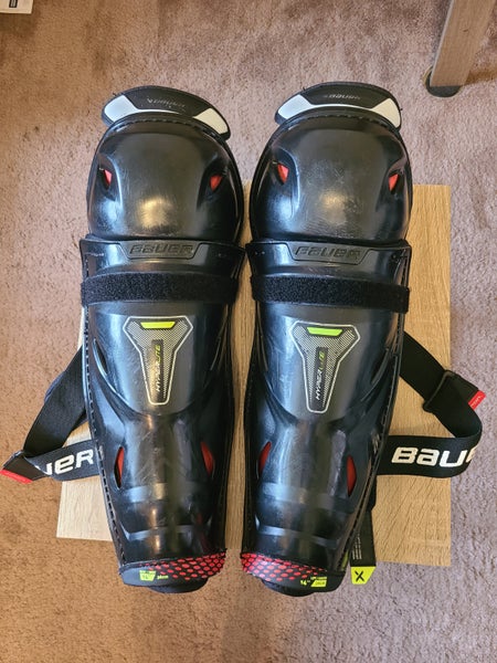 Intermediate Bauer Vapor Hyperlite 14" Shin Pads (Used)