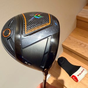 Men's 2020 XXIO X Black Right Handed Driver Stiff Flex 9.5 Loft (Used)