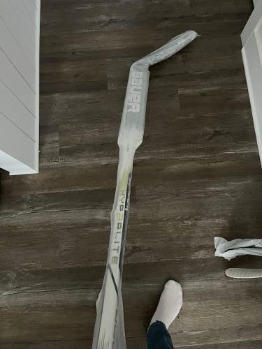 Senior Bauer Hyperlite 2 Full Right Goalie Stick 27" Paddle (New)
