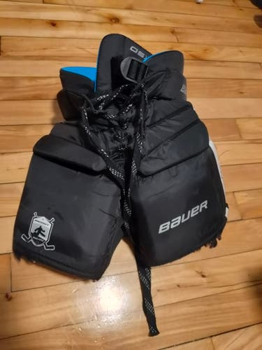 Youth Small Bauer GSX Hockey Goalie Pants (Used)